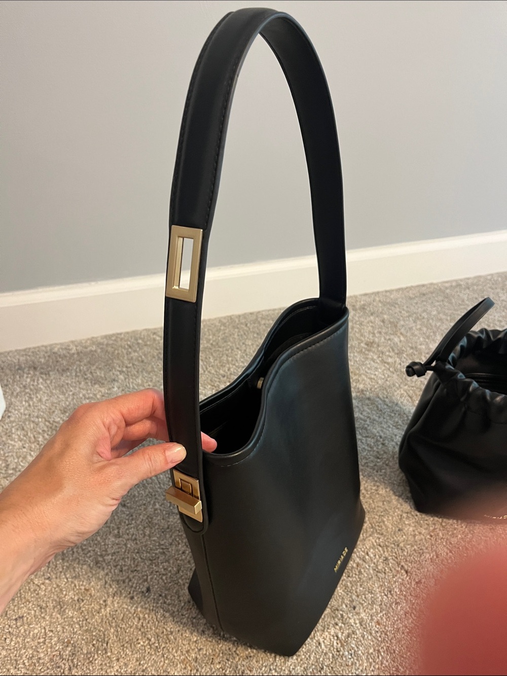 Brand new! Never used!Muriade Black Leather shoulder purse with Drawstring Pouch - Picture 3 of 8
